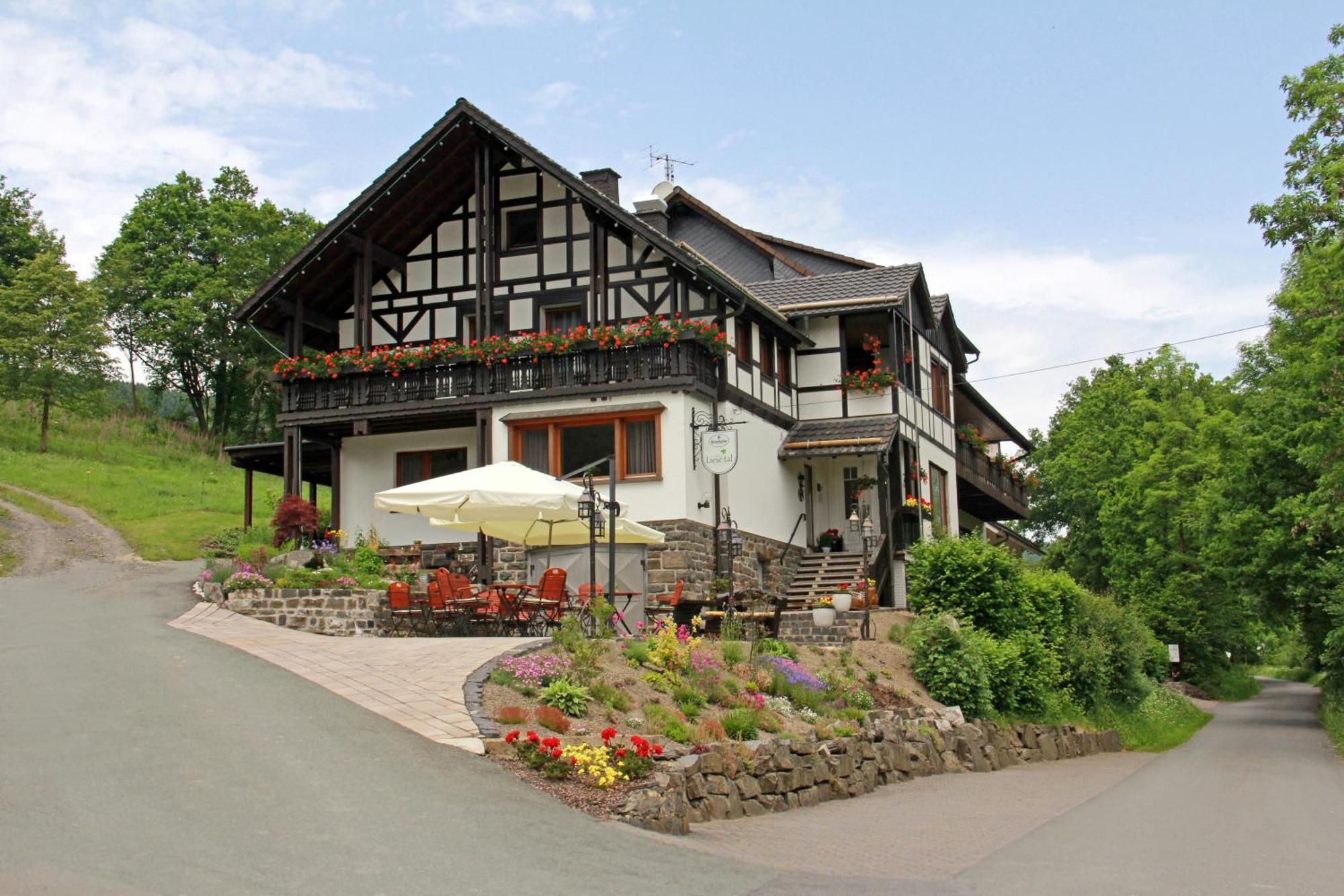 Landidyll Landhaus Liesetal Hallenberg Bagian luar foto